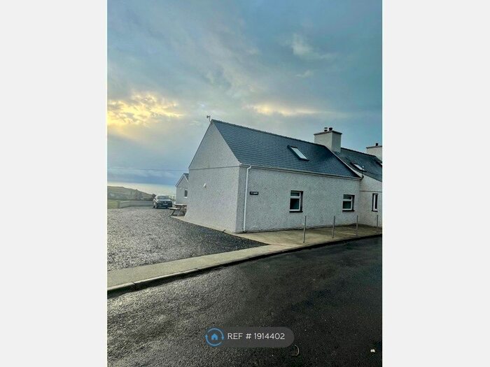 2 Bedroom Semi-Detached House To Rent In Uwch Mynydd, Pwllheli, LL53