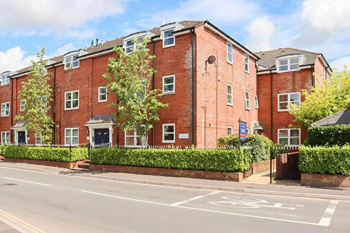 2 Bedroom Flat To Rent In Salisbury Road, Blandford Forum, DT11