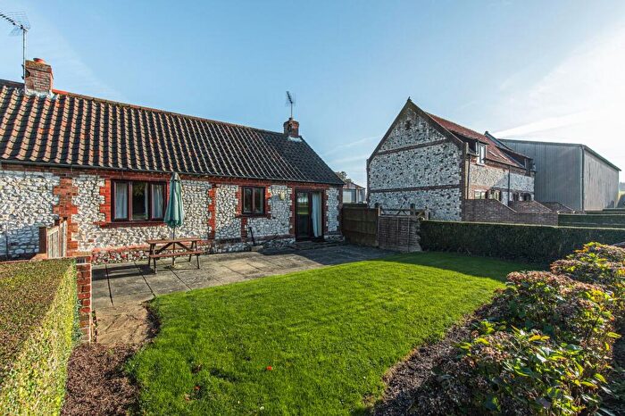 2 Bedroom Terraced Bungalow For Sale In Thornham, PE36
