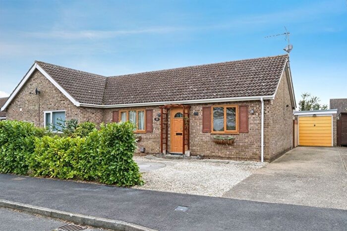 2 Bedroom Semi-Detached Bungalow For Sale In Meadow Way, Wimblington, March, PE15