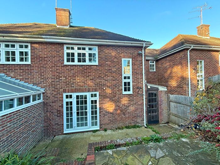 2 Bedroom Terraced House To Rent In Station Road, Angmering, BN16