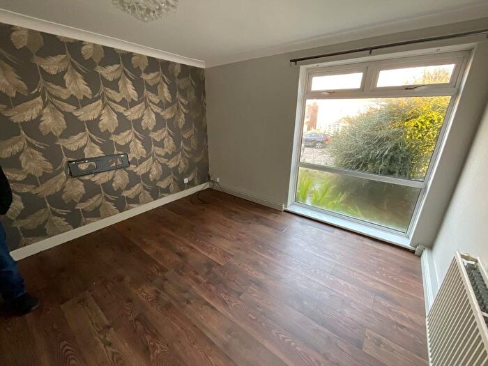 2 Bedroom Flat For Sale In Edgmond Court, Sunderland, SR2