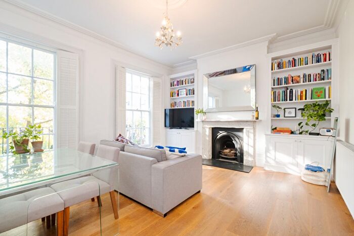 2 Bedroom Flat For Sale In Offord Road, London, N1