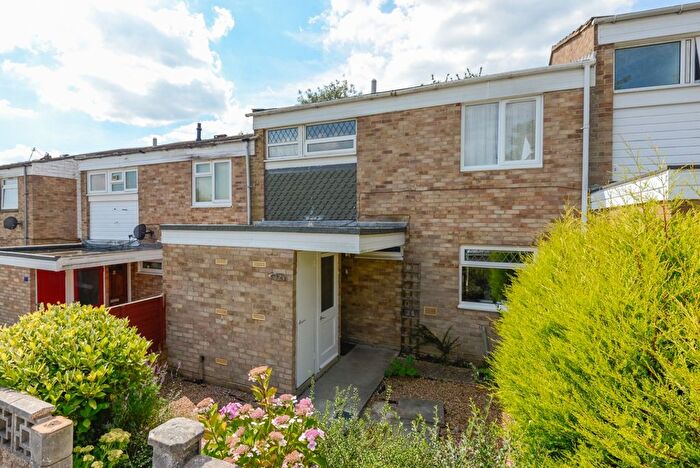 3 Bedroom Semi-Detached House To Rent In Ancress Close, Canterbury, CT2