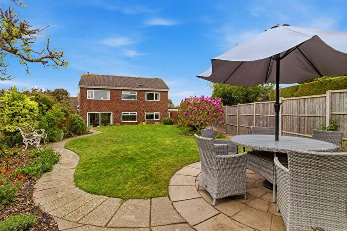 4 Bedroom Detached House For Sale In Ryall Road, Upton-Upon-Severn, WR8