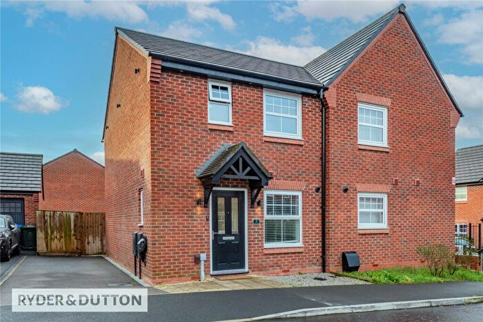 3 Bedroom Semi Detached House For Sale In Kirkfell Drive, Middleton, Manchester, M24
