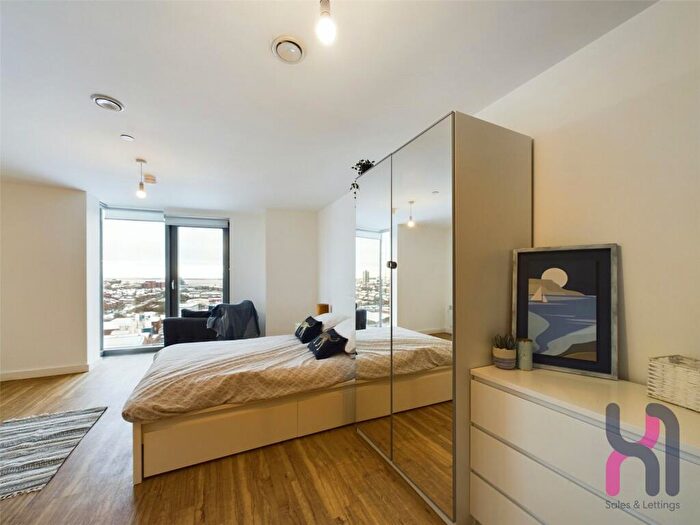 1 Bedroom Property For Sale In The Tower, Plaza Boulevard, Liverpool, L8