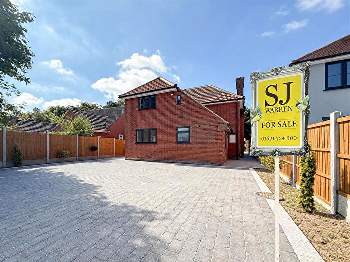 4 Bedroom Detached House For Sale In Maldon Road, Burnham-On-Crouch, CM0