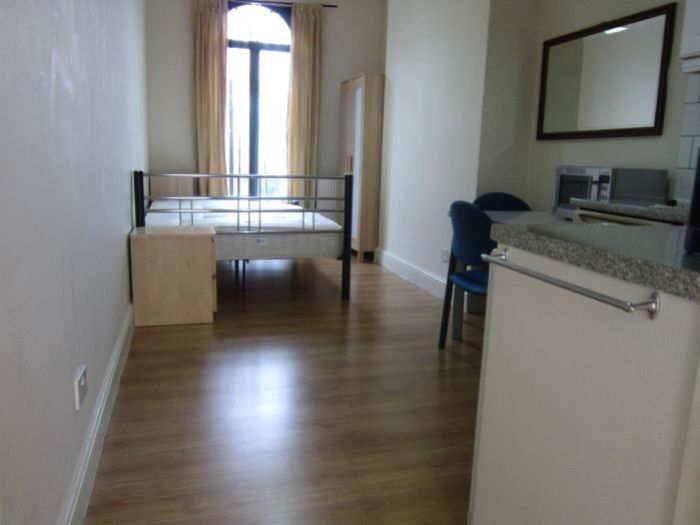 1 Bedroom Studio To Rent In Hammersmith Road, London, W14