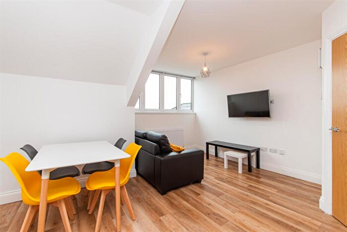2 Bedroom Apartment To Rent In Osborne Terrace, Jesmond, Newcastle Upon Tyne, NE2