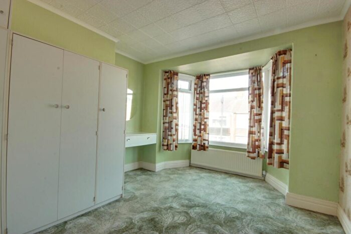 3 Bedroom Terraced House For Sale In Sutherland Avenue, Hull, HU6