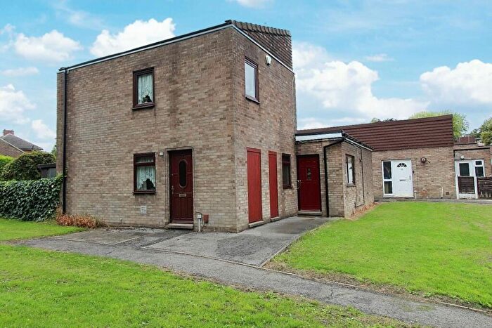 3 Bedroom Detached House For Sale In The Lanes, Rotherham, S65