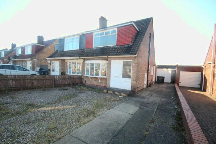 3 Bedroom Semi-Detached House To Rent In Throckley Avenue, Middlesbrough, North Yorkshire, TS5