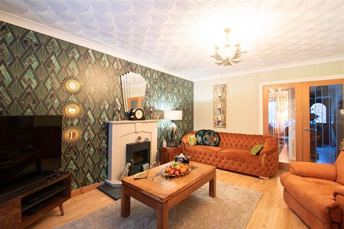 4 Bedroom Detached Bungalow For Sale In Woodfieldside, Blackwood, NP12