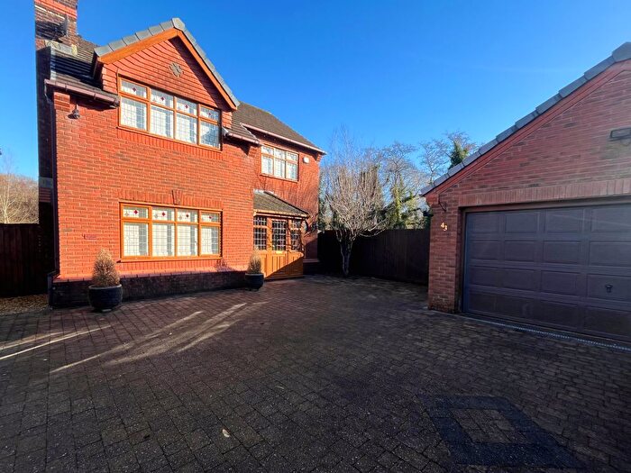 4 Bedroom Detached House For Sale In Maes Llwynonn, Cadoxton, Neath, SA10