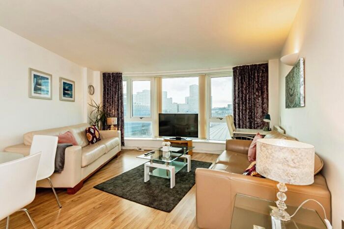 2 Bedroom Apartment To Rent In Marco Island, City Centre, NG1