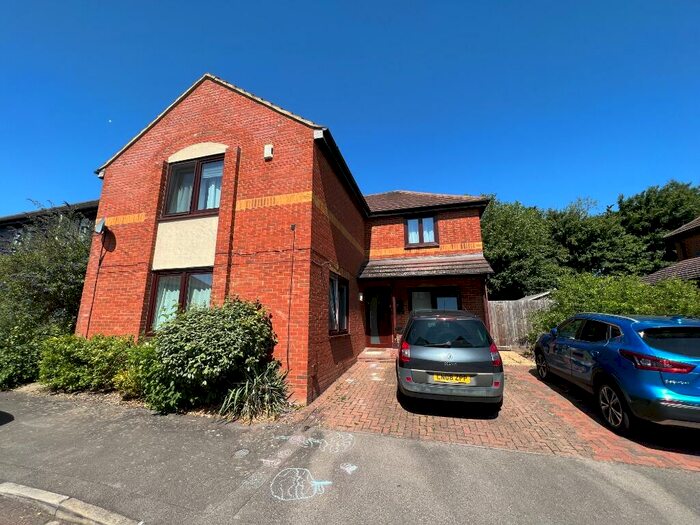 4 Bedroom Detached House To Rent In Winstanley Lane, Shenley Lodge, Milton Keynes, MK5