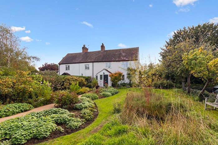 3 Bedroom Semi Detached House For Sale In The Nook, Welland Road, Upton Upon Severn, Worcestershire, WR8