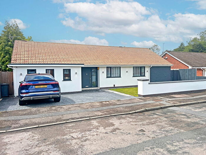 3 Bedroom Detached Bungalow For Sale In Magnolia Close, Leicester, Leicestershire, LE2