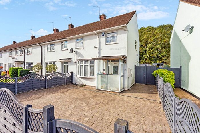 2 Bedroom End Of Terrace House For Sale In Letchworth Close, South Oxhey, WD19
