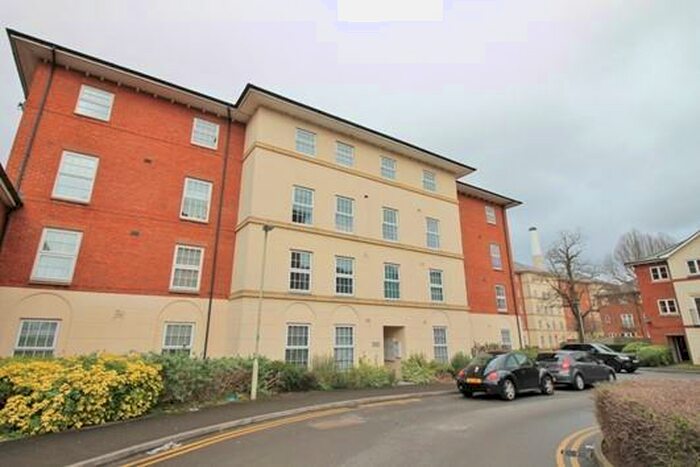 2 Bedroom Flat To Rent In Bayswater House Harescombe Drive Gloucester, GL1