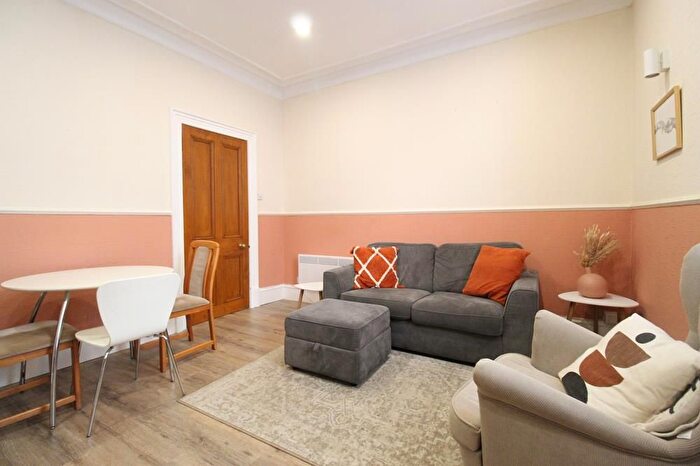 1 Bedroom Flat To Rent In Esslemont Avenue, Ground Floor Left, AB25