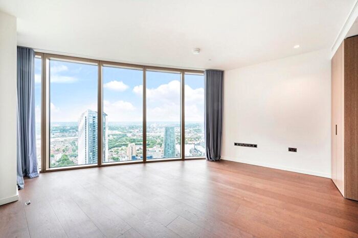 2 Bedroom Flat To Rent In Park Drive, Poplar, E14