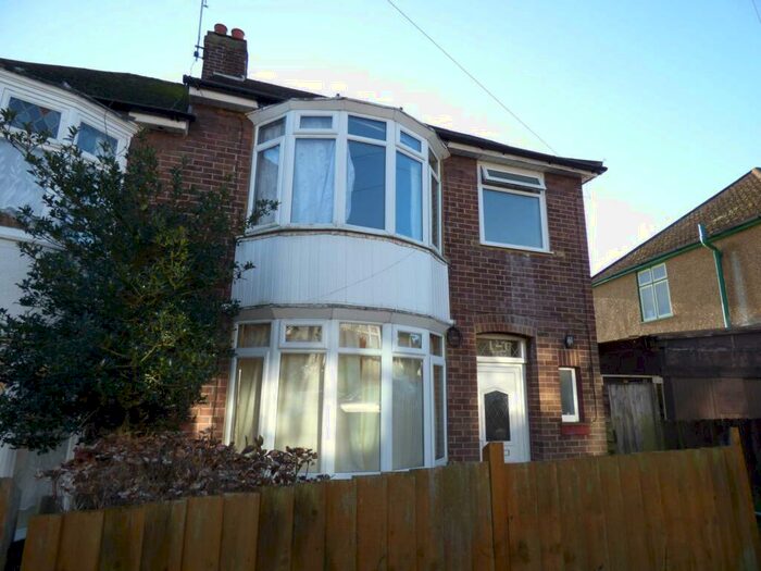 3 Bedroom Semi-Detached House To Rent In Milton Road, Luton, LU1
