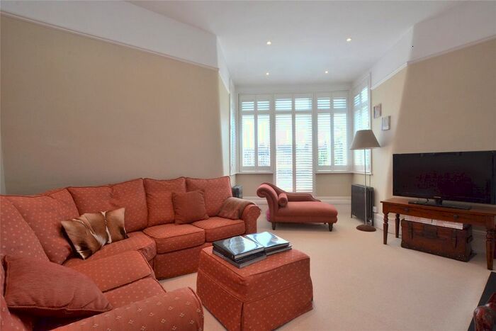3 Bedroom Flat To Rent In Ashworth Mansions, Elgin Avenue, Maida Vale, London, W9