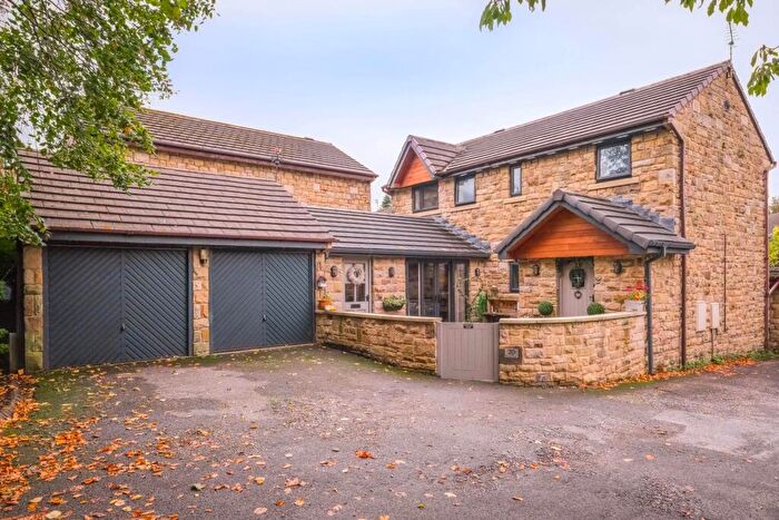 4 Bedroom Detached House For Sale In Bishops Way, Meltham, HD9