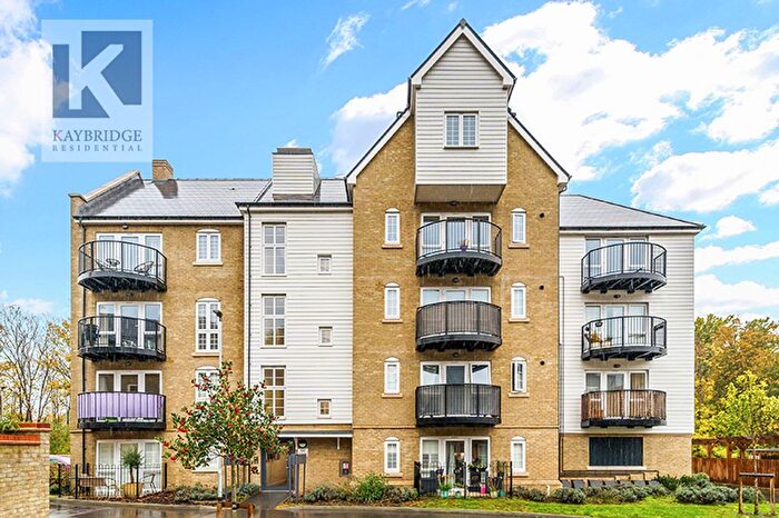2 Bedroom Flat For Sale In Gunpowder Road, Worcester Park, KT4