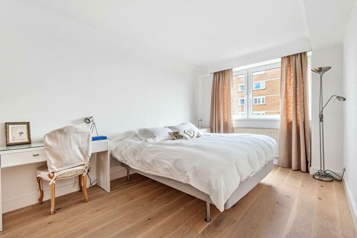 2 Bedroom Flat To Rent In Blair Court, Boundary Road, St Johns Wood, NW8