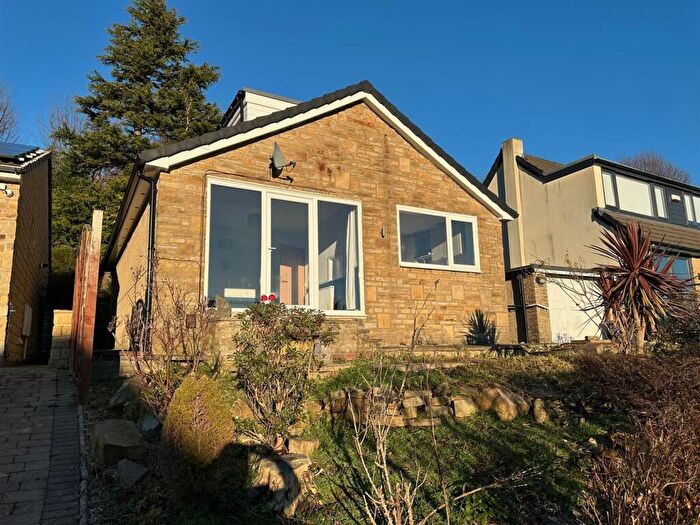 4 Bedroom Detached House For Sale In Springwood Drive, HX3