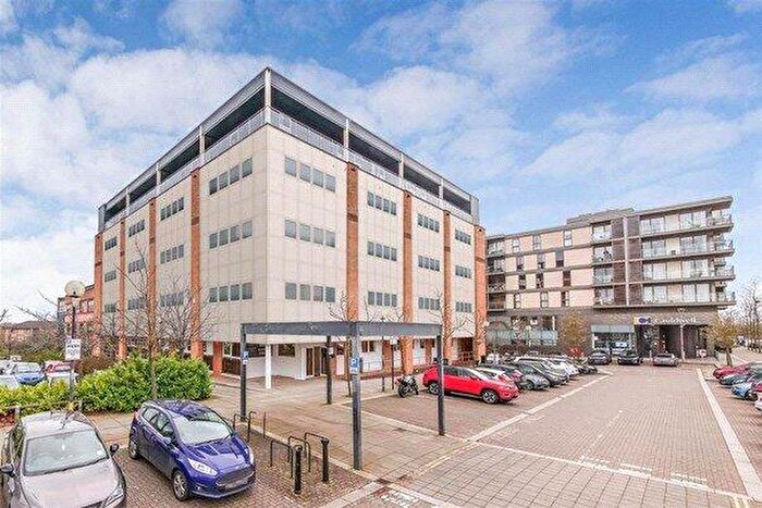 2 Bedroom Flat For Sale In Avebury Boulevard, Milton Keynes, Buckinghamshire, MK9