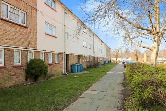1 Bedroom Flat To Rent In The Dashes, Harlow, CM20