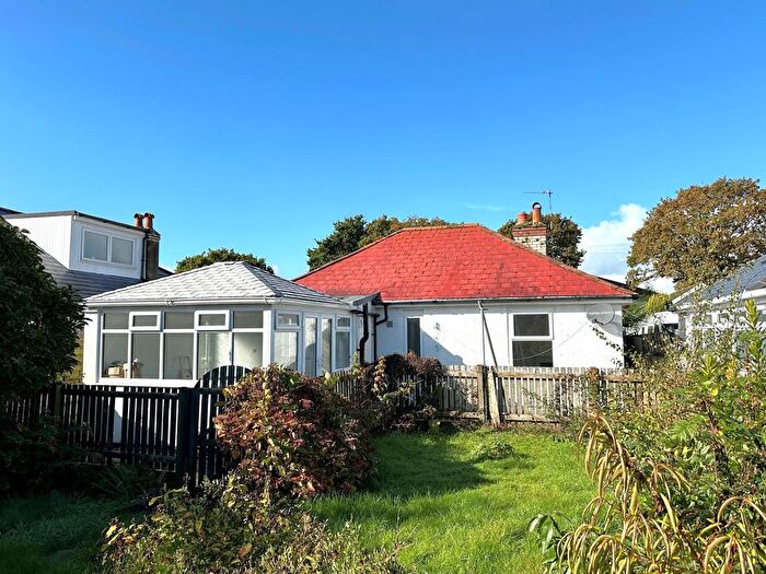 2 Bedroom Bungalow For Sale In Leaze Road, Kingsteignton, Newton Abbot, TQ12