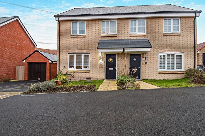 3 Bedroom Semi-detached House For Sale In Ipswich, Suffolk, IP1