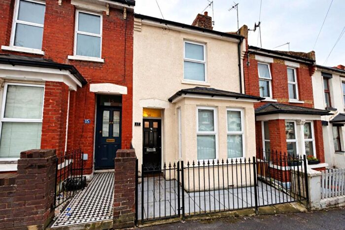 3 Bedroom Terraced House For Sale In Foord Street, Rochester, ME1