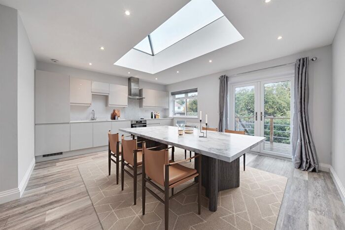 3 Bedroom Semi-Detached House For Sale In Blackamoor Lane, Maidenhead, SL6