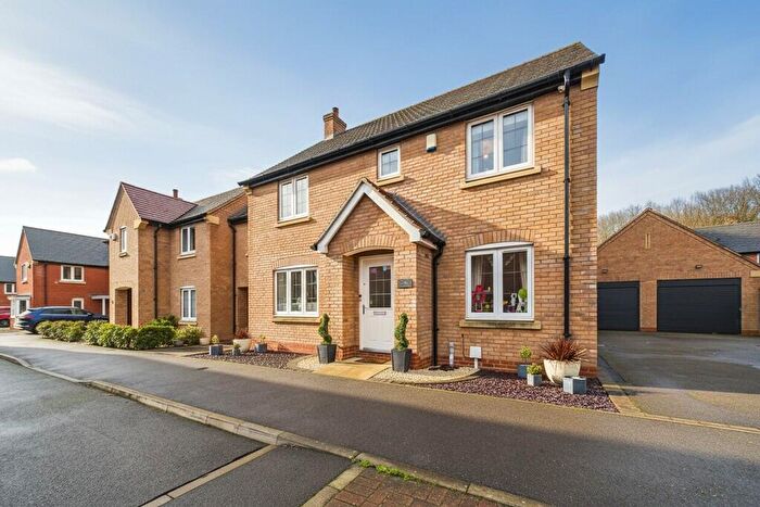 4 Bedroom Link Detached House For Sale In Alan Turing Road, Loughborough, LE11