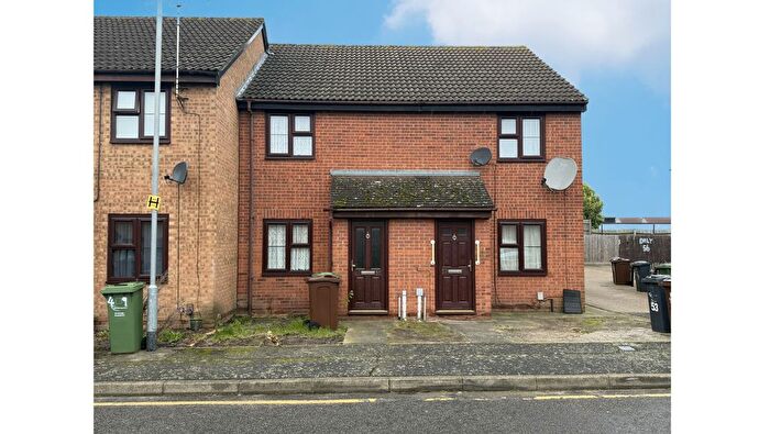 2 Bedroom Property For Sale In Wallers Close, Dagenham, Essex, RM9