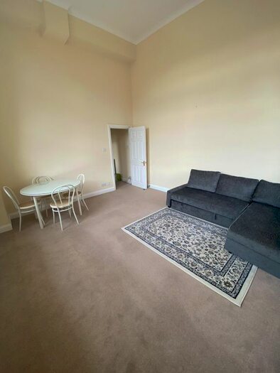 1 Bedroom Flat To Rent In Newsholme Drive, London, N21