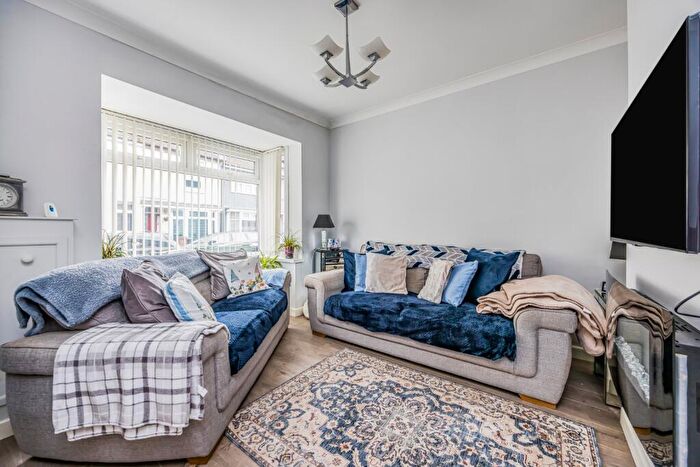 3 Bedroom Terraced House For Sale In Westfield Road, Southsea, Hampshire, PO4