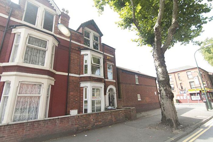 6 Bedroom Terraced House To Rent In Castle Boulevard, Nottingham, NG7