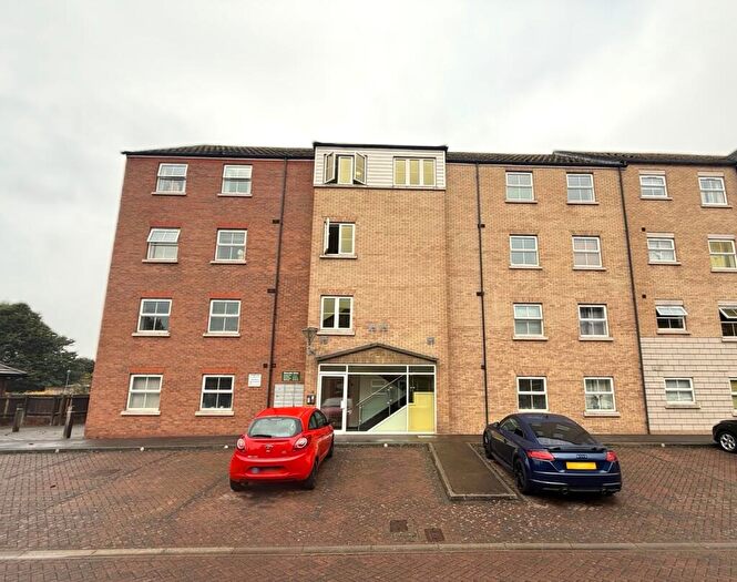 1 Bedroom Flat To Rent In Riverside Drive, Lincoln, LN5