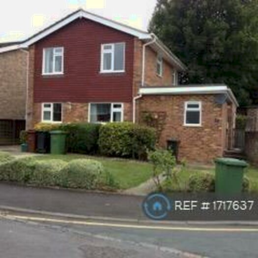 2 Bedroom Maisonette To Rent In Marshalls Close, Epsom, KT19