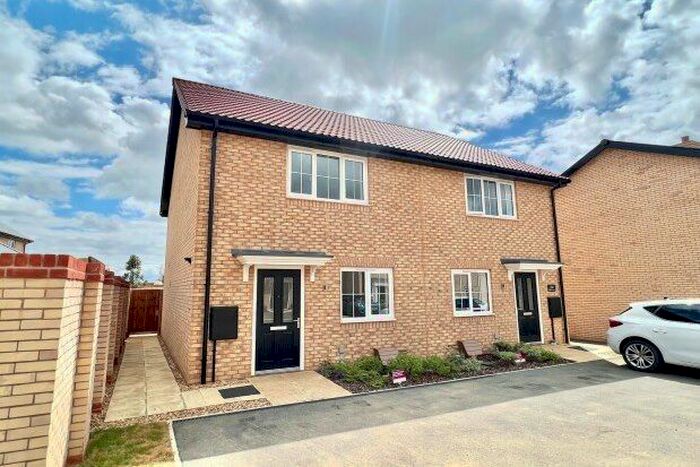 2 Bedroom Property To Rent In Meadowsweet Way, Ely, CB6