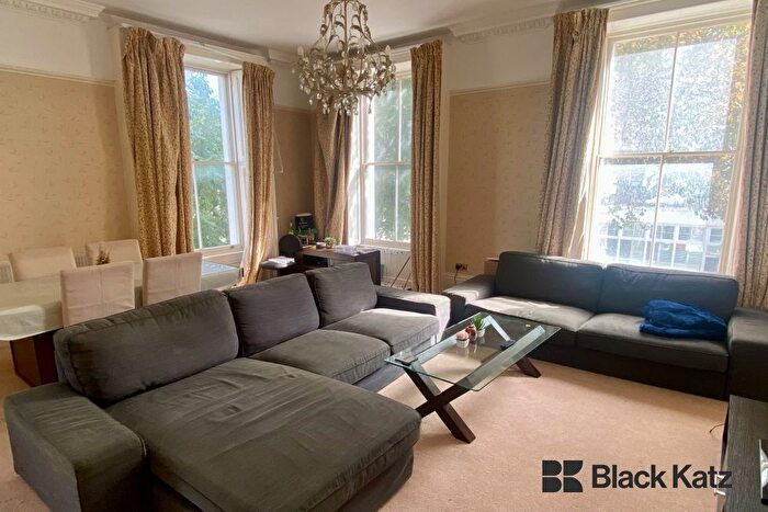 3 Bedroom Flat To Rent In Sussex Street, London, SW1V