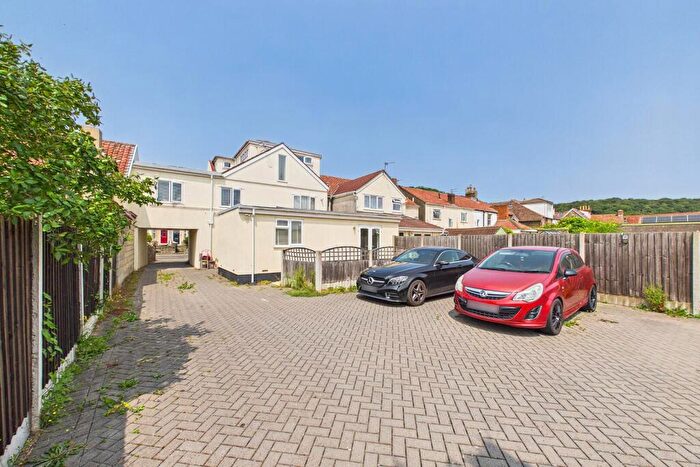 1 Bedroom Flat To Rent In Old Street, Clevedon, BS21