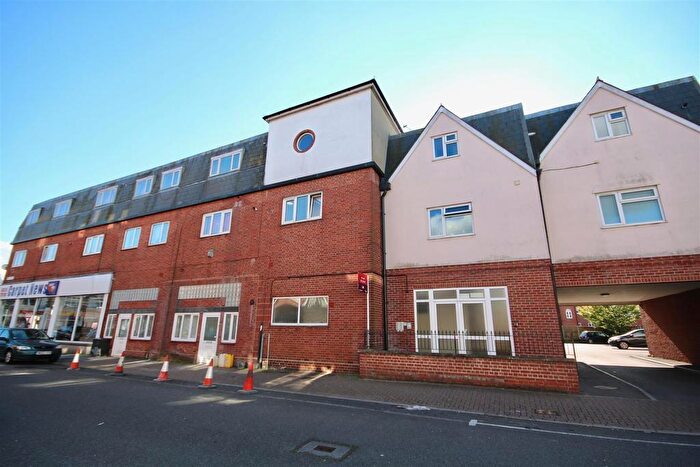 2 Bedroom Flat To Rent In London Road, Hilsea, Portsmouth, PO2